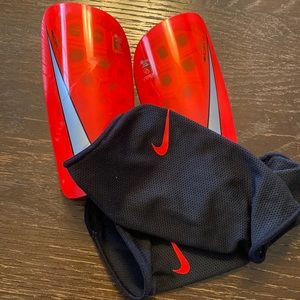 Nike soccer shin guards. Size M